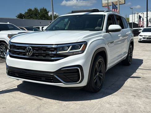 Used 2022 Volkswagen Atlas SEL R-Line AWD/4WD image 11