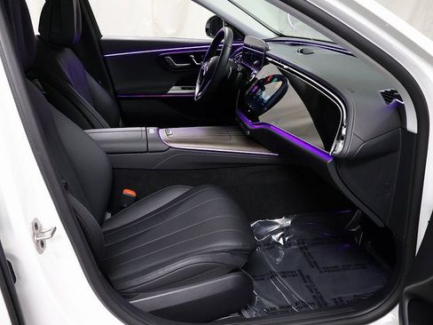 Certified 2025 Mercedes-Benz E 450 4MATIC Sedan image 34