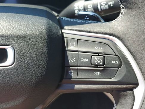 New 2025 Jeep Grand Cherokee Limited w/ Black Appearance Package image 30