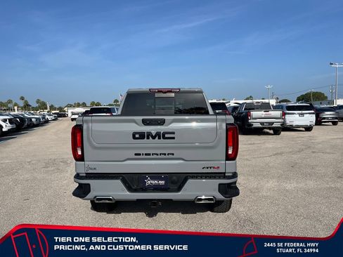 Used 2025 GMC Sierra 1500 AT4 w/ AT4 Premium Package AWD/4WD image 6