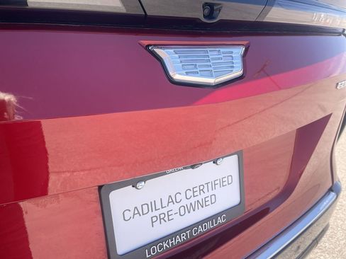 Certified 2025 Cadillac Lyriq Luxury AWD/4WD image 15