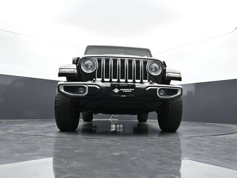 Used 2020 Jeep Wrangler Unlimited Sahara AWD/4WD image 27
