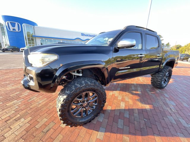Used 2023 Toyota Tacoma TRD Sport w/ Advanced Technology Package AWD/4WD image 28
