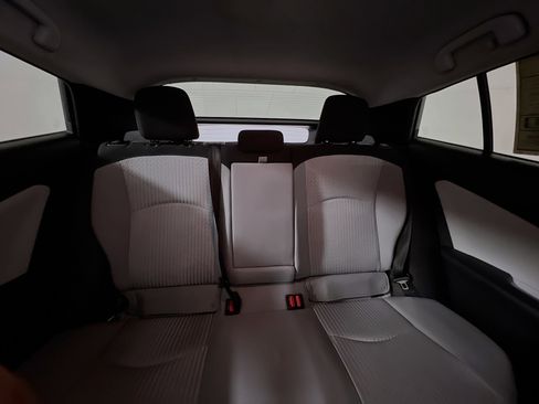 Used 2018 Toyota Prius Two image 33