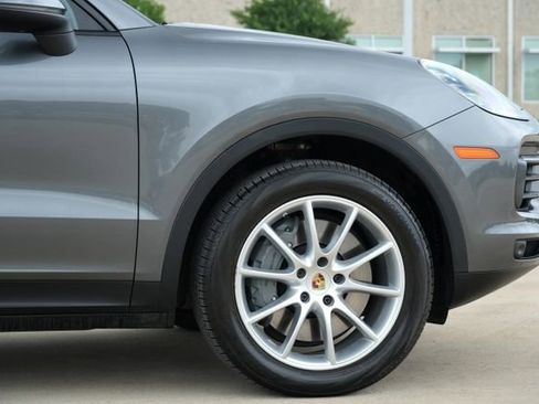 Used 2019 Porsche Cayenne S AWD/4WD image 36