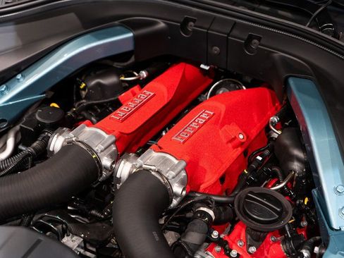 Certified 2024 Ferrari Roma Spider RWD image 18