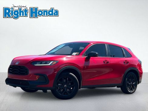 Used 2025 Honda HR-V Sport image 2