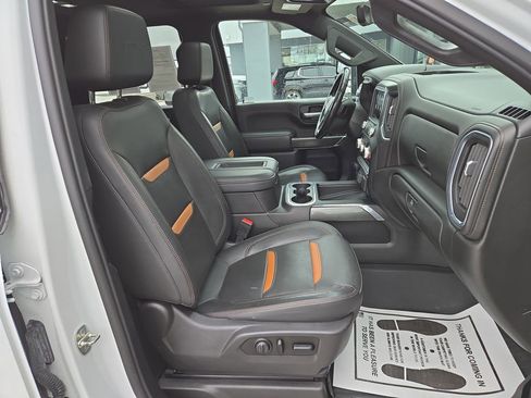 Used 2020 GMC Sierra 2500 AT4 w/ AT4 Premium Package image 17