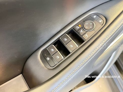 Used 2024 INFINITI QX60 Sensory image 17