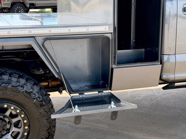 Used 2022 Ford F350 Platinum AWD/4WD image 17