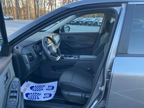 Certified 2021 Nissan Rogue S image 15