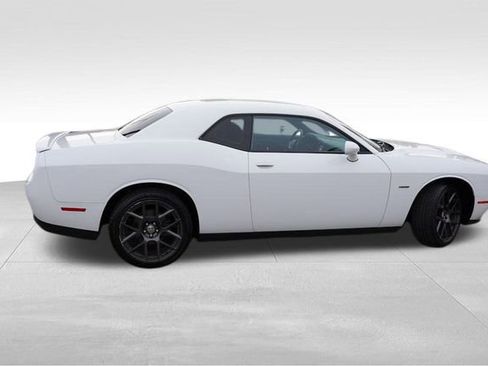 Certified 2016 Dodge Challenger R/T w/ Cold Weather Group image 4