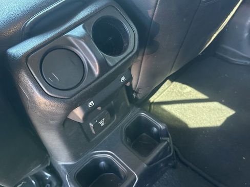 Used 2021 Jeep Wrangler Unlimited Sport w/ Sun And Sound Package AWD/4WD image 13