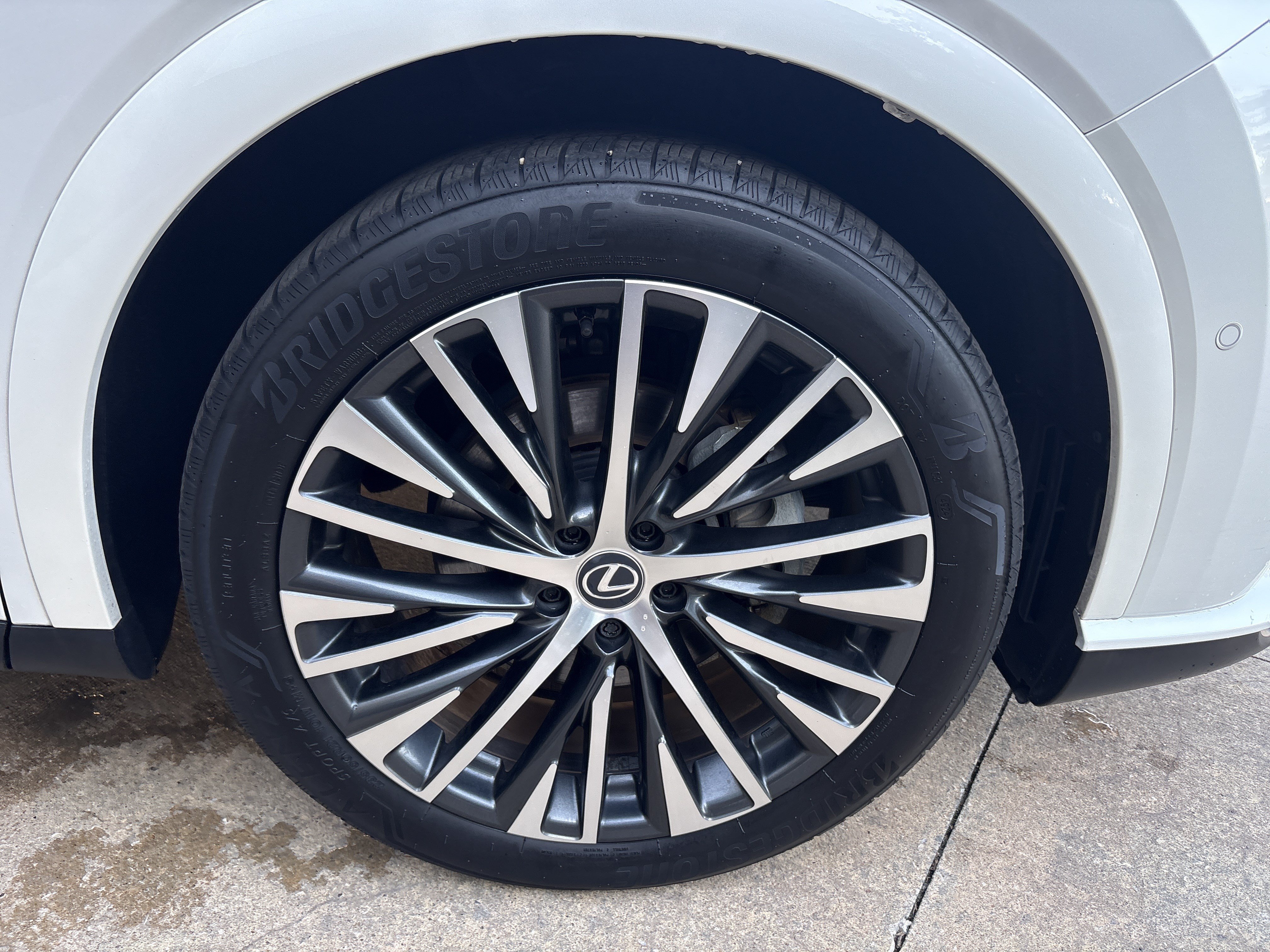 Used 2025 Lexus RX 350 w/ Convenience Package AWD/4WD image 13