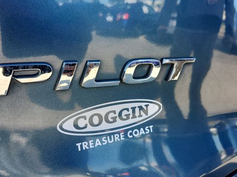 Used 2016 Honda Pilot Touring image 38