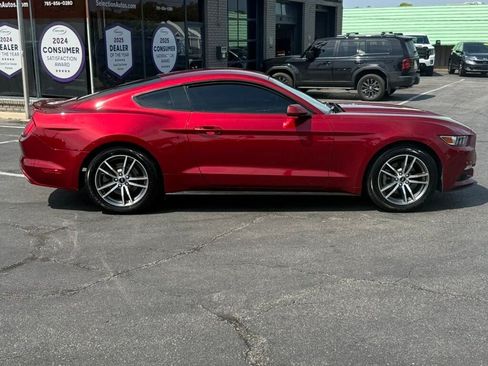 Used 2016 Ford Mustang Coupe RWD image 14