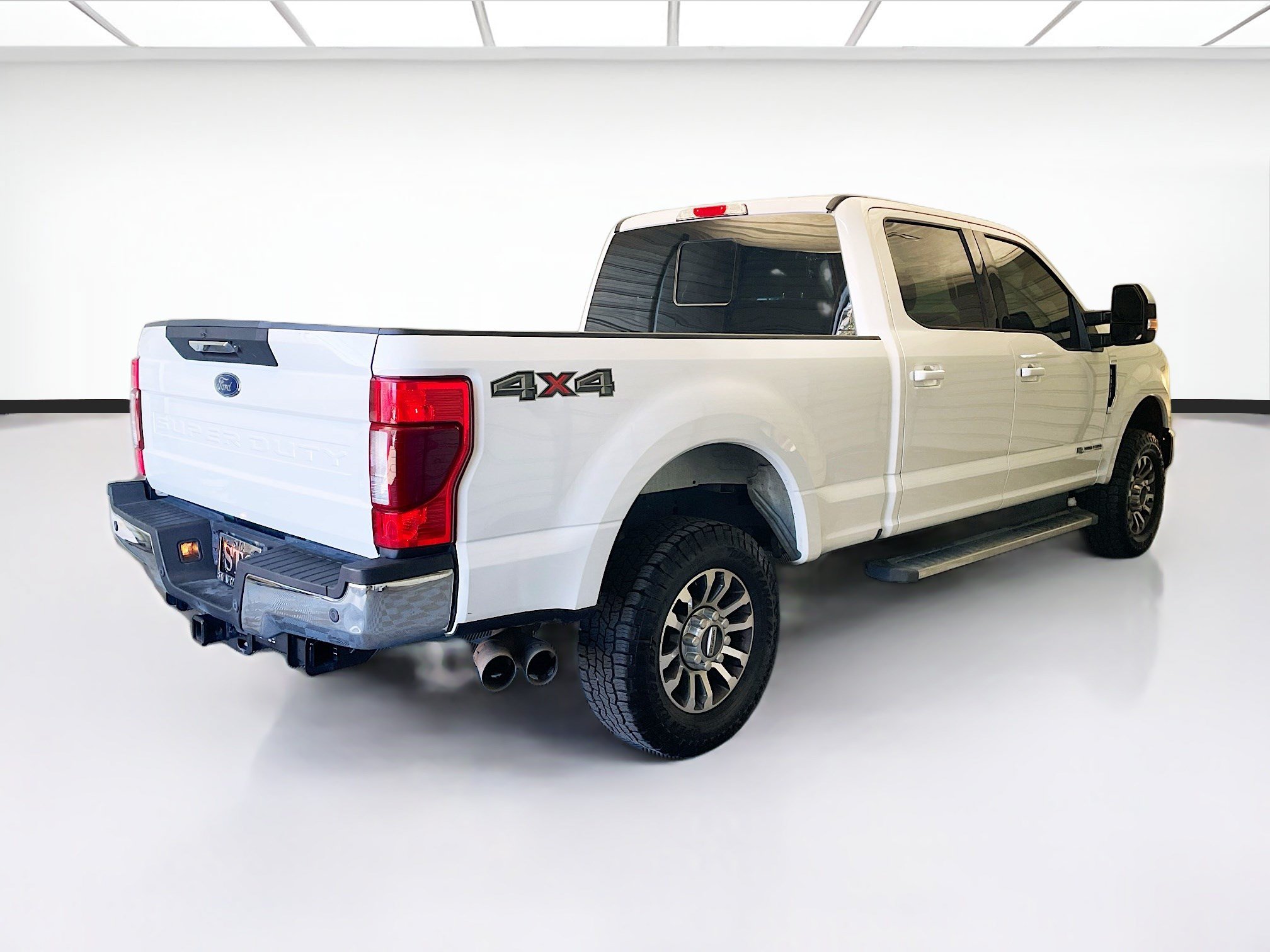 Used 2021 Ford F250 Lariat w/ Lariat Value Package AWD/4WD image 4