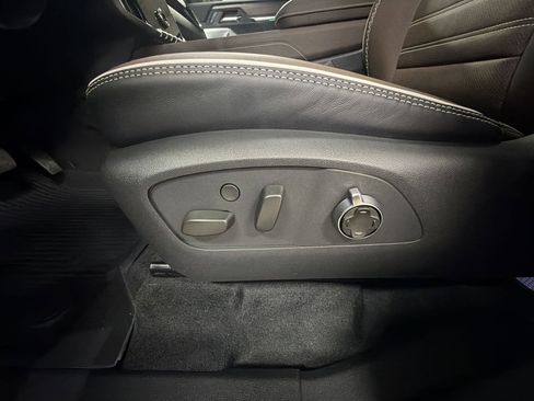 New 2026 GMC Acadia Denali Ultimate w/ LPO, Floor Liner Package image 19