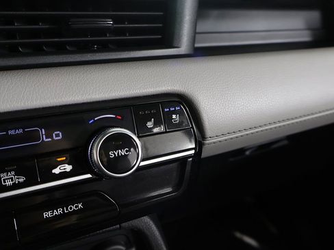 Used 2023 Honda Pilot Elite image 64