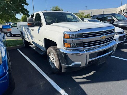 Used 2018 Chevrolet Silverado 2500 W/T RWD image 4