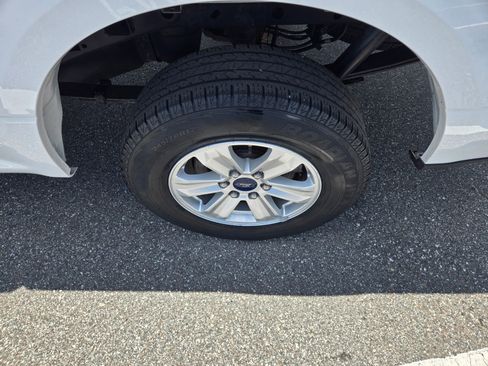 Used 2016 Ford F150 XLT image 11