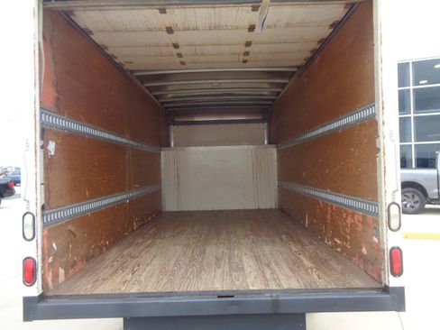 Used 2012 Ford E-350 and Econoline 350 Super Duty w/ Payload Pkg image 10