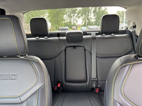 New 2025 Ford Maverick Lobo image 24