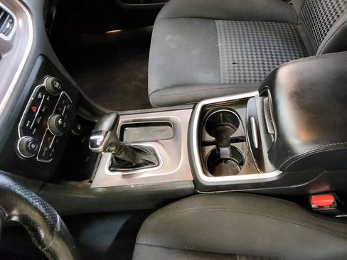 Used 2020 Dodge Charger R/T RWD image 17