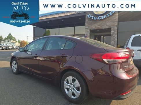 Used 2017 Kia Forte LX w/ LX Popular Package FWD image 4