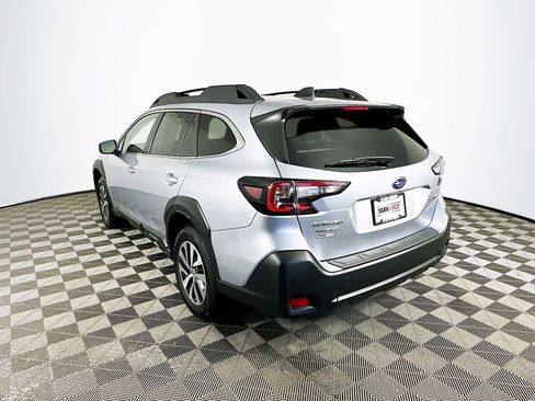 Used 2025 Subaru Outback Premium w/ Popular Package #1A image 6