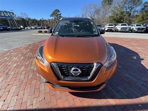 Used 2020 Nissan Kicks SR w/ SR Premium Package image 2