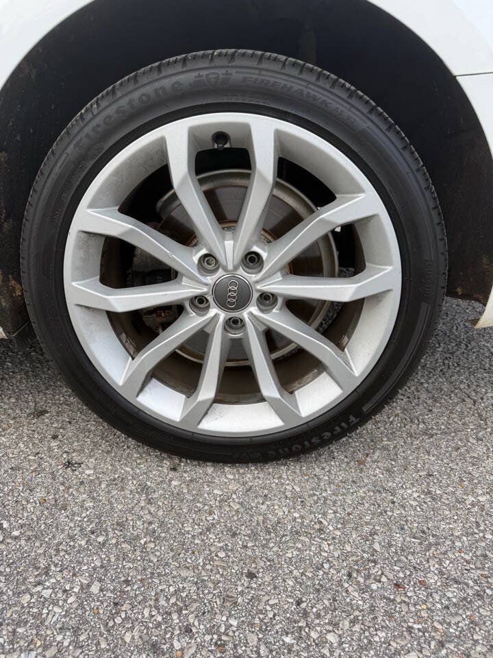 Used 2019 Audi A4 2.0T Premium w/ Convenience Package FWD image 12