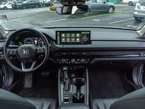 Certified 2023 Honda Accord Touring image 24