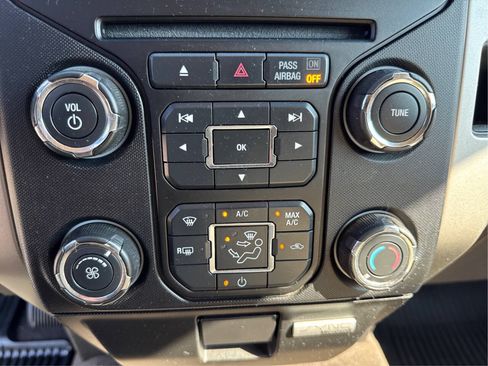Used 2013 Ford F150 XLT w/ Luxury Equipment Group AWD/4WD image 23