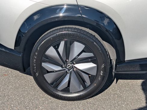 Certified 2023 Nissan Ariya FWD image 11