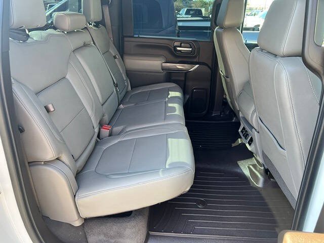 Used 2021 Chevrolet Silverado 2500 LTZ AWD/4WD image 19