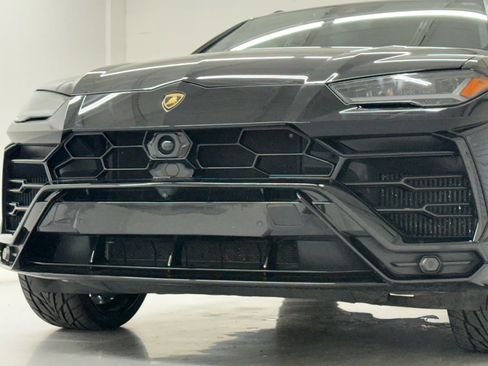 Used 2021 Lamborghini Urus image 15