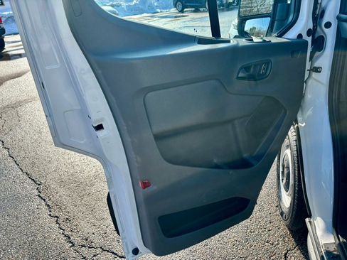 Used 2023 Ford Transit 250 Medium Roof image 10