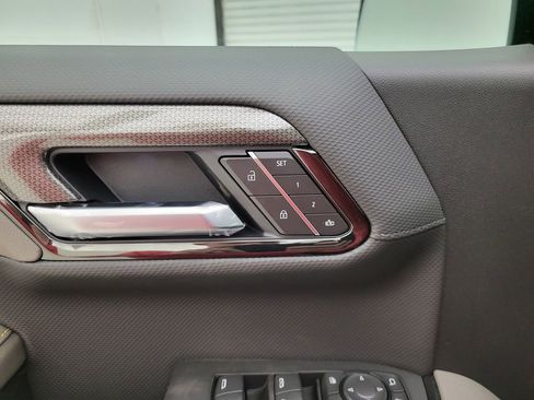 New 2026 Chevrolet Silverado 1500 ZR2 image 2