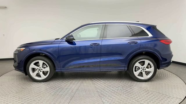 Used 2025 Audi Q5 Premium Plus w/ Premium Plus AWD/4WD image 5