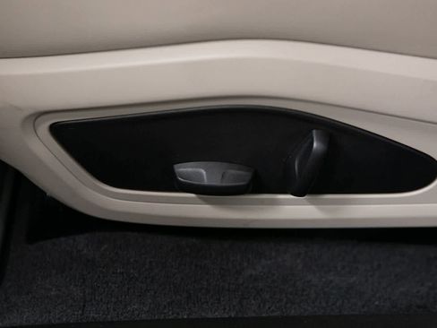 Certified 2023 Porsche Taycan 4 Cross Turismo image 17