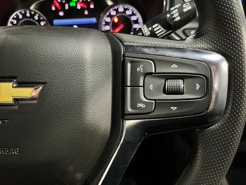 Used 2025 Chevrolet Blazer LT FWD image 21