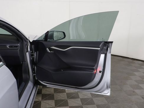 Used 2018 Tesla Model S P100D image 23