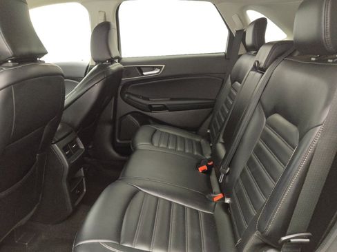 Used 2024 Ford Edge SEL image 18