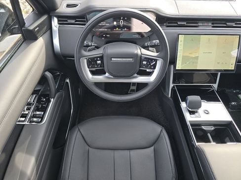 New 2026 Land Rover Range Rover Long Wheelbase SE AWD/4WD image 38