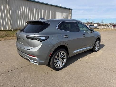 New 2026 Buick Envision Avenir image 3