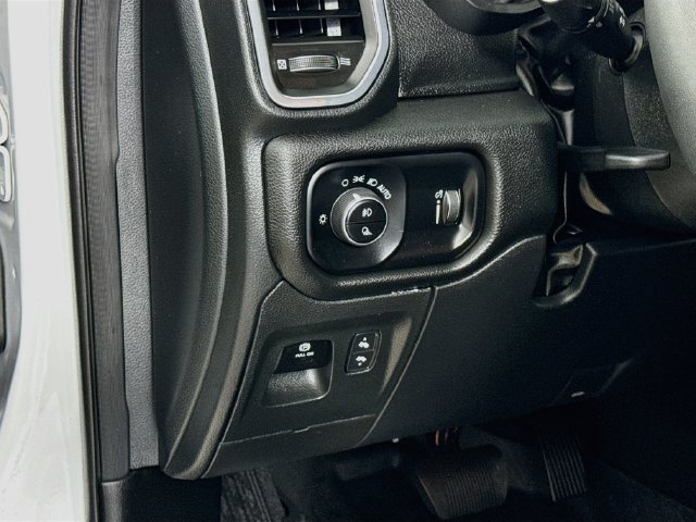 Used 2025 RAM 1500 Big Horn AWD/4WD image 10