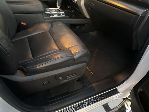 Used 2020 Toyota Tundra Platinum image 15