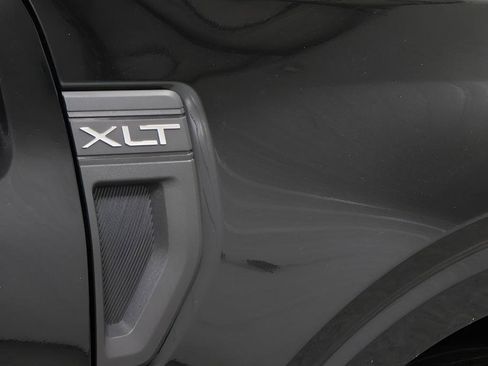 Used 2025 Ford Maverick XLT w/ XLT Luxury Package FWD image 18