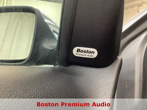 Used 2013 Chrysler 200 Limited image 15